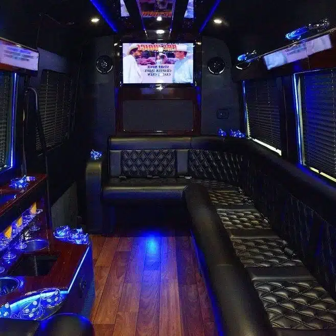 CRU12 – Limo